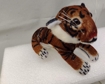Jellycat Plush Toy Small Pickles Tiger J471, 7.5