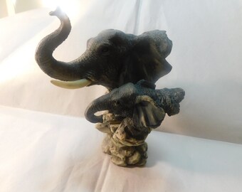 Vintage Dbl Elephant Busts collectible figurine ele Bust