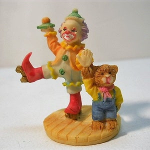 Dancing Clown & Bear Decorative Figurine Clowns Figures  #Fig1037