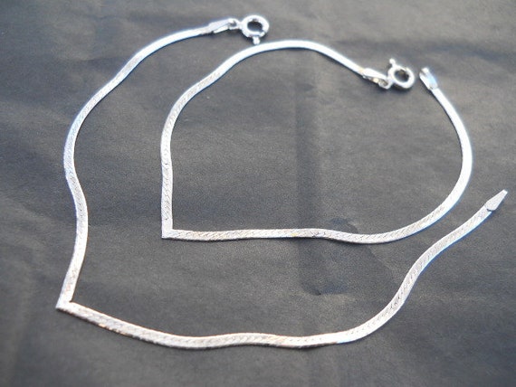 Signed Sterling Silver V Bracelet, Solid Silver I… - image 5