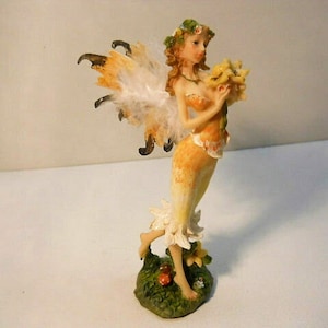 Fairy with Butterfly Wings, Boutique Figurine n428