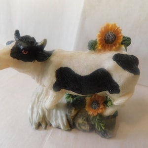 Sunflowers Cow Decor Cows Figurine Collectible Farm Animals Statue #410