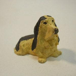 Basset Hound Miniature Dog Figurine Hand painted Collectible Dog Figures  n367