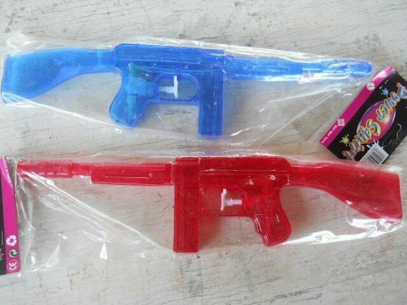 Banzai Twin Barrel Water Blaster Squirt Water Gun Toy New In Box Up To 25  ft NOS