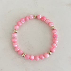 Pink Mother of Pearl bracelet, 14k gold filled corrugated bead, dainty stretch bracelet