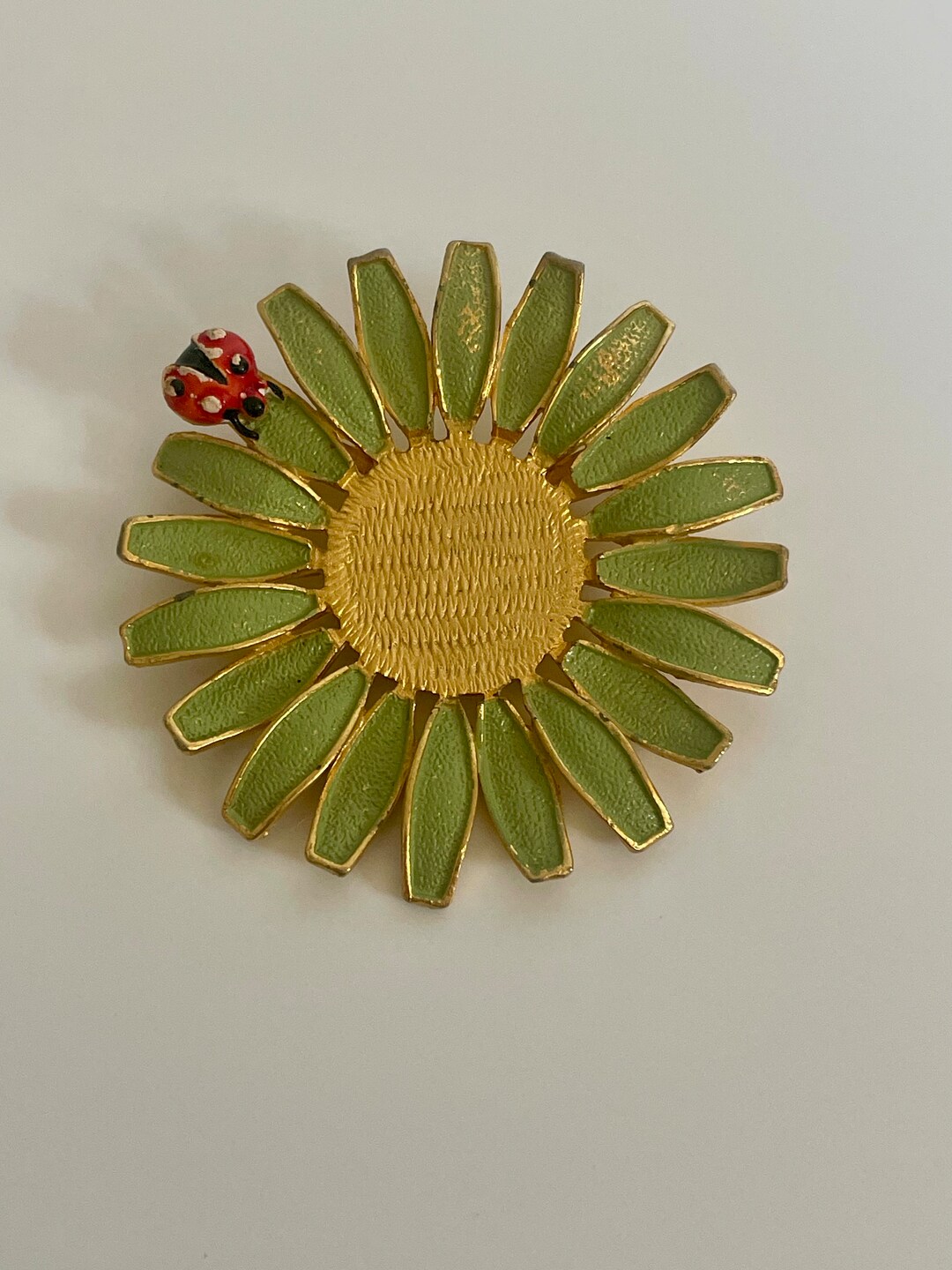 WEISS Vintage Green Enamel Daisy Flower Brooch Pin With Ladybug ...