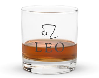 Vaso de whisky con el signo zodiacal Leo, cristalería astrológica para amantes del whisky, regalo del zodiaco para él.