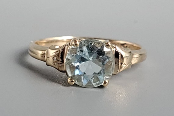 Vintage Natural Aquamarine Solitaire 10K Gold - Mi