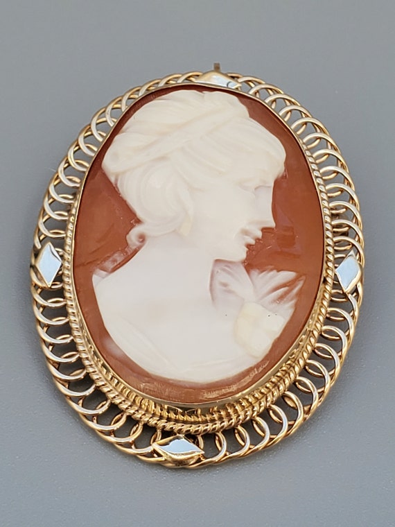 Antique Hand Carved Shell Cameo 14K Gold Pendant … - image 2