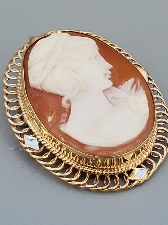 Antique Hand Carved Shell Cameo 14K Gold Pendant … - image 3