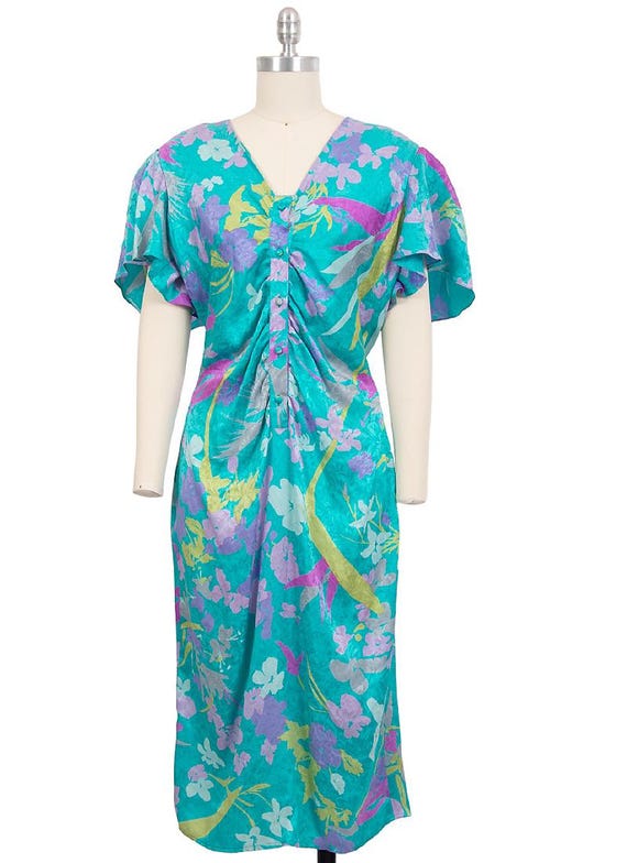 Vintage 80s Flora Kung Silk Blue Floral Flutter Sleeve Quarter