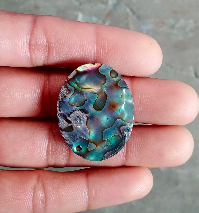 Natural Abalone shell jawllery making cabochon top quality 35x27mm 52.10cts....A1152