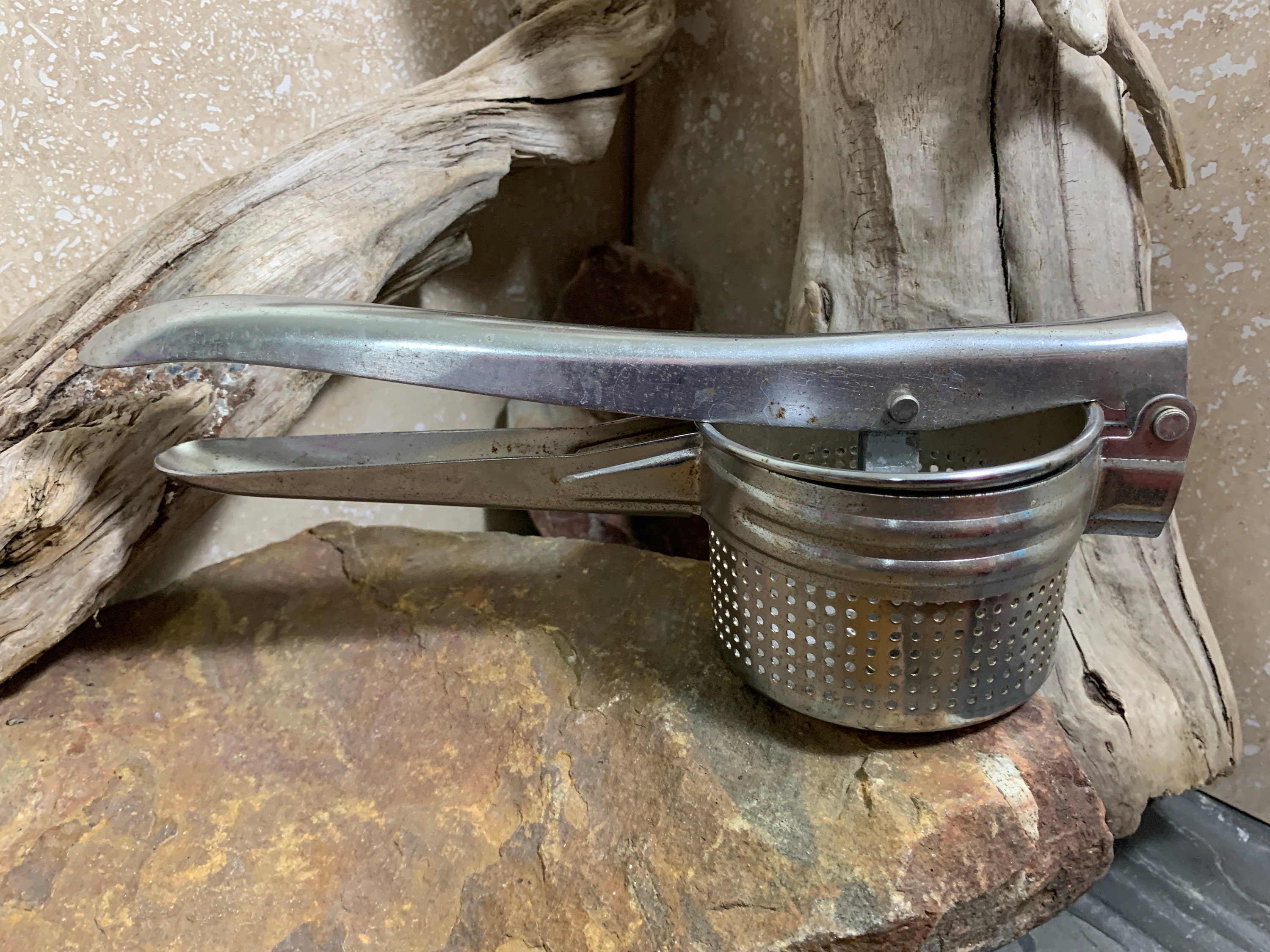 Food Mill, Ricer, Three blades, Vegetable Sieve stainless steel, baby food  maker, potato ricer, spatzel maker, manual, hand, crank, mills, puree, make baby  food, buy food ricer, mashed potatoes machine, making mashed