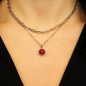 Rubinrote Halskette, Rubin roter Kristall, Juli Geburtsstein Halskette, RubinRot Swarovski, Geburtsstein Halskette, Personalisiertes Geschenk, Silber Halskette