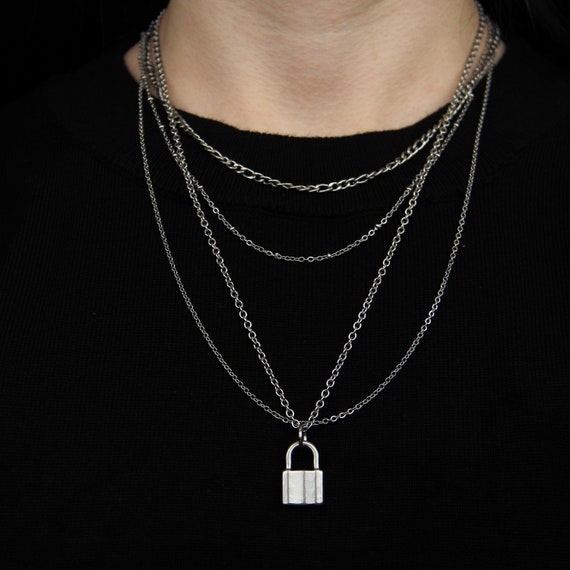 Lock Chain Pendant Layered Necklace in Silver