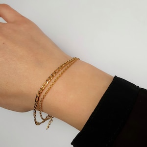 Gold Double Chain Bracelet, Gold Layered Bracelet, Figaro Chain Bracelet, Double Chain Bracelet, Gold Chain Bracelet, Dainty Gold Bracelet