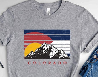 Colorado Shirt, State Flag Retro Vintage Colorado Mountains T-Shirt
