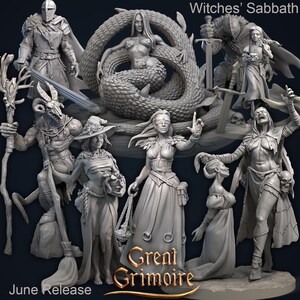 以下が含まれることがあります： Witches' SabbathおよびGreat Grimoireと題された灰色のファンタジーミニチュアフィギュアのコレクション。セットには、蛇の体を持つ中央のフィギュア、鎧を着た騎士、杖を持った角のある生き物、目隠しをしたフィギュア、およびさまざまな人型キャラクターが含まれています。