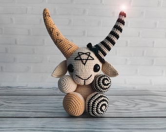 Baphomet, pluche gehaakte baphomet, satanisch, pentagram