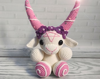 Baphomet, plush Baphomet, creepy amigurumi, gothic, occult decor