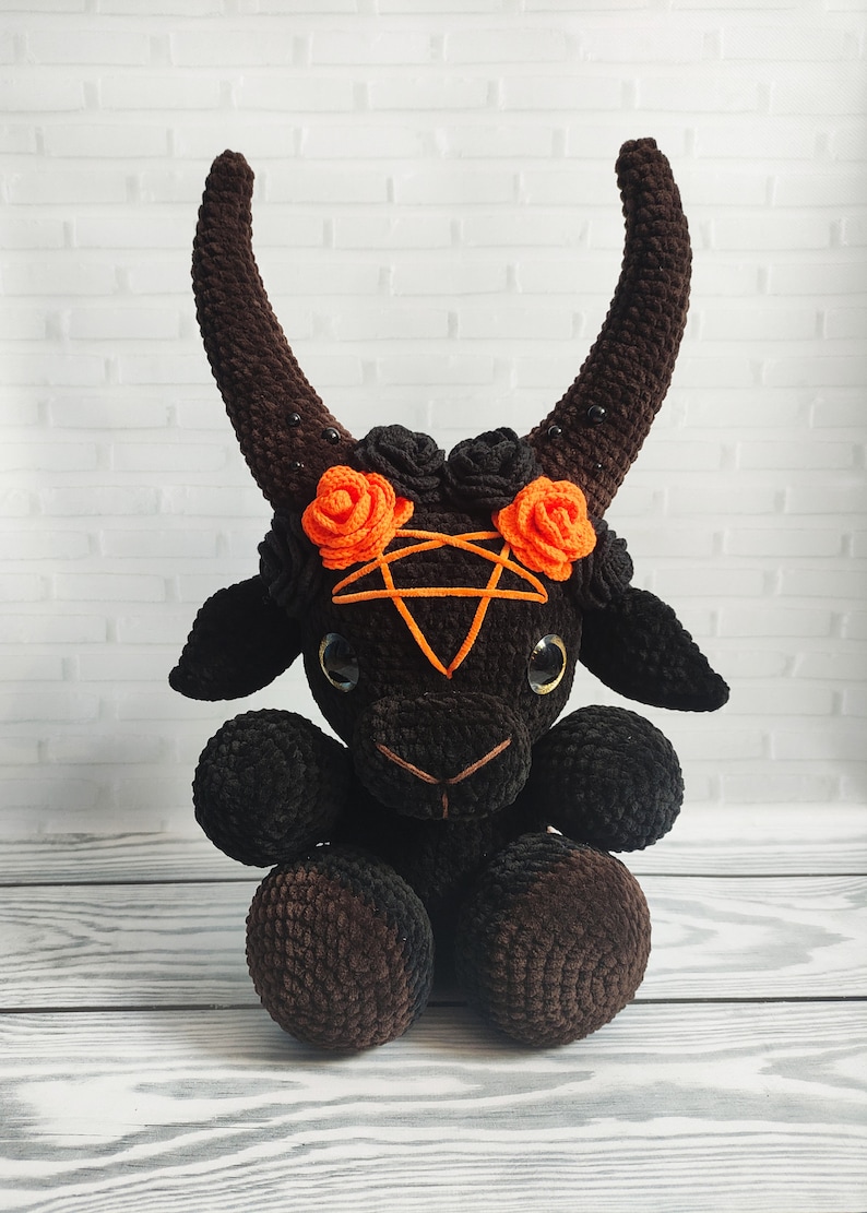 Baphomet,Baphomet plush, big black Baphomet, creepy, pentagram 