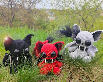 Bat, crochet plush bat, crichet amigurumi, creepy decor