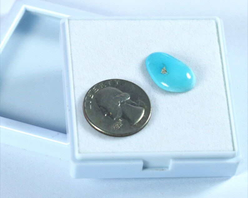 Sleeping Beauty Turquoise Cabochon: Natural Arizona Gemstone (9.40 Carat) image 5