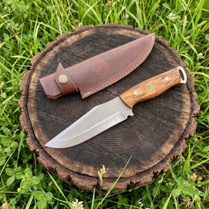 Personalisiertes Jagdmesser: Rasiermesserscharfer Zebrawood-Griff, Lederscheide Bild 3