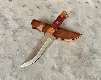 Handgefertigtes Messer aus Stahl 4116: Griff aus Olivenholz Epoxy, Lederscheide