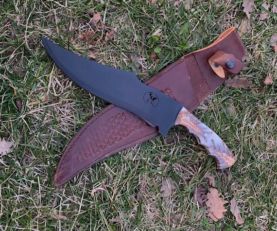 Handcrafted Hunting Knife Deer Pattern Walnut Wood Handle With Leather Sheath Etsy Ireland