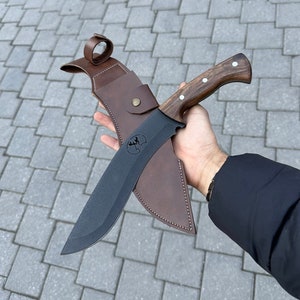 Handmade Carbon Steel Machete: Walnut Handle, Leather Sheath