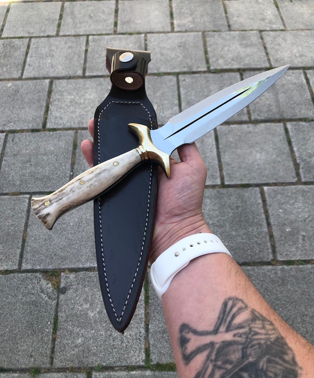 鹿の角のダガーナイフ ハンドメイド フェアバーン サイクスナイフ