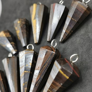 Mugglestone pendulum pendant *no chain*
