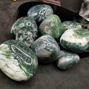 Moss Agate tumbled stone