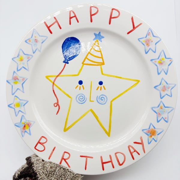 Plato de cumpleaños de cerámica con estrella caprichosa