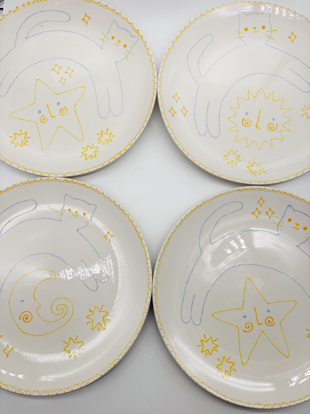 Ceramic Star Dinnerware Set / Set of 4 Plates