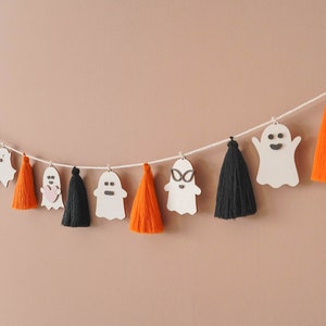 Cute Halloween Ghost Garland with Macrame Tassel - Spooky Decor, Halloween Wall Decor, Spooky Wall Decor, Halloween Party Decoration V13