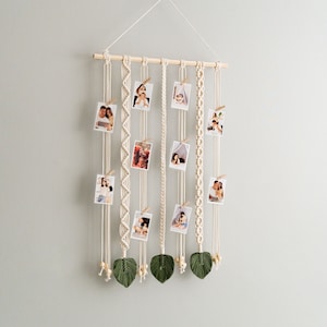 Macrame Photo Hanger, Wall Photo Display, Wall Photo Hanger,  Art Display, Roommate Gift, Living Room Decor, Dorm Wall Art, Photo Holder I44