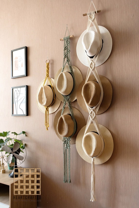 Cintre porte-chapeau en macramé, porte-chapeaux, présentoir à chapeaux,  rangement de chapeaux, présentoir de chapeaux boho, cadeau de nouvelle  maison, décor mural de ferme, chapeau de cow-boy -  France