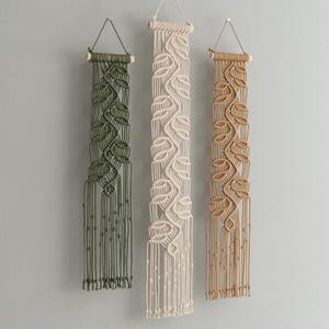 Macrame Leaf Wall Hanging, Vertical Narrow Art, Narrow Wall Hanging, Modern Mid Century, Boho Leaf Decor, Macrame Wall Art W15