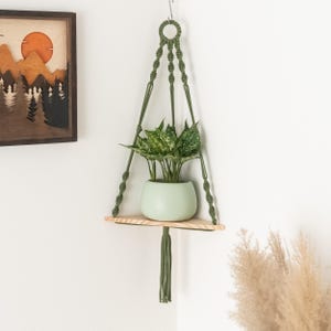 Holz Hängeregal, Makramee Pflanzenhalter, Pflanzenhalter aus Holz, Pflanzenhänger aus Holz, Wandregal für Pflanzen, Hängeregale Seil S27