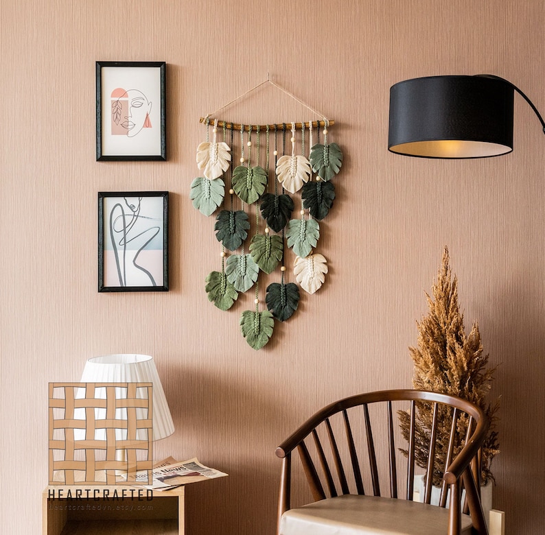 This gorgeous Monstera Leaves Macrame wall hanging would be a perfect boho touch yet unique to complete your home decoration, Boho Home Decor, Farmhouse Decor. This could also be a perfect quirky idea for Bestfriend Gift, Housewarming Gift.