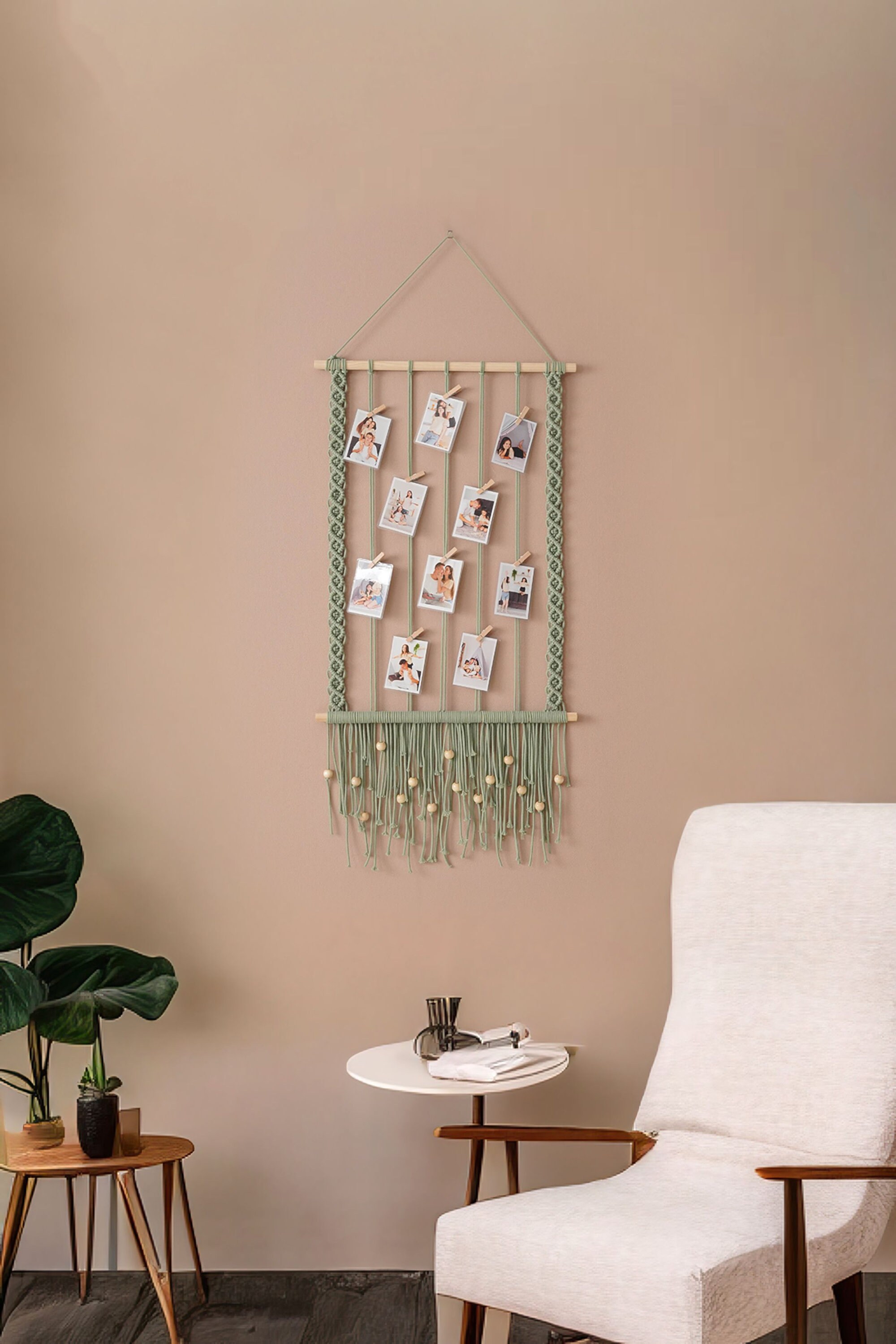 Macramé Wandkleed Fotohanger Met 20 Mini Knijpers - Handgemaakt Fotorek Fotokader Memobord Fotolijst Collage Kaartenhouder Boho Woonkamer Fotohouder Woonkamer Wanddoek Tapestry Fotoslinger Slaapkamer Fotoslinger Fotodraad Decoratie Macramé Wandkleed Fotohanger Met 20 Mini Knijpers - Handgemaakt Fotorek Fotokader Memobord Fotolijst Collage Kaartenhouder Boho Woonkamer Fotohouder Woonkamer Wanddoek Tapestry Fotoslinger Slaapkamer Fotoslinger Fotodraad Decoratie
