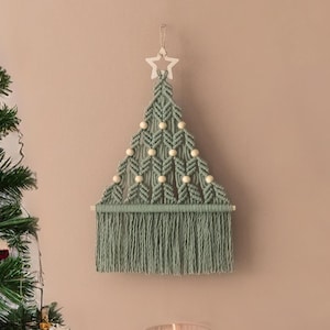 Christmas Tree Wall Art, Family Gift, Xmas Decoration, Xmas Macrame, Christmas Present, Macrame Christmas,Handmade Gift, Fireplace Decor X08