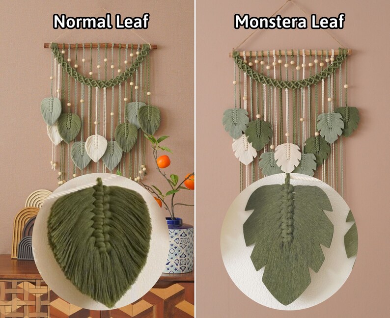 Op de afbeelding: Twee macram&eacute; wandhangers met verschillende bladvormen. De linker is gelabeld "Normal Leaf" en de rechter is gelabeld "Monstera Leaf". Beide hangers zijn gemaakt van natuurlijke vezels en hebben een rustieke, bohemian stijl.