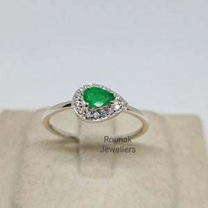 Anello in argento smeraldo, anello fatto a mano per ragazze, anello Zircon, anello in argento sterling 925, anello di pietra di nascita di maggio, anello impilabile, regalo anello donna.