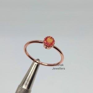 Anillo de zafiro naranja natural, plata de ley 925, anillo de zafiro diminuto, anillo chapado de oro rosa, anillo de declaración, anillo delicado, regalo hecho a mano.