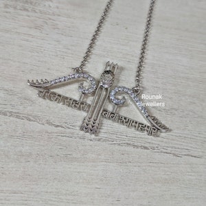 Collar con nombre en hindi, colgante de diamante CZ, colgante minimalista, collar de plata esterlina 925, colgante Om, joyería de plata india, regalo para ella.
