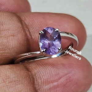 Dainty Alexandrite Ring, Promise Ring, Minimalist Ring, 925 Silver Ring, Gemstone Ring, Solitaire Ring, Anniversary Gift, Woman Gift Ring.