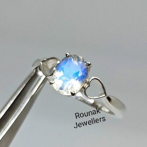 Natura Rainbow Moonstone Ring, Minimalist Ring, 925 Sterling Silver, Oval Moonstone Ring, Anniversary Ring, Stacking Ring, Women Gift Ring